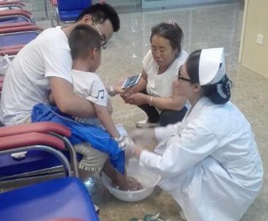 吳海霞:將溫暖洗進患者心底